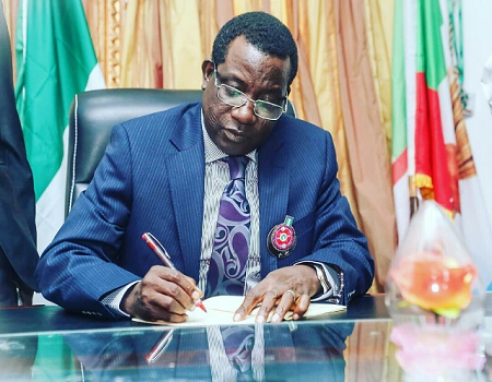 Plateau commissioner
